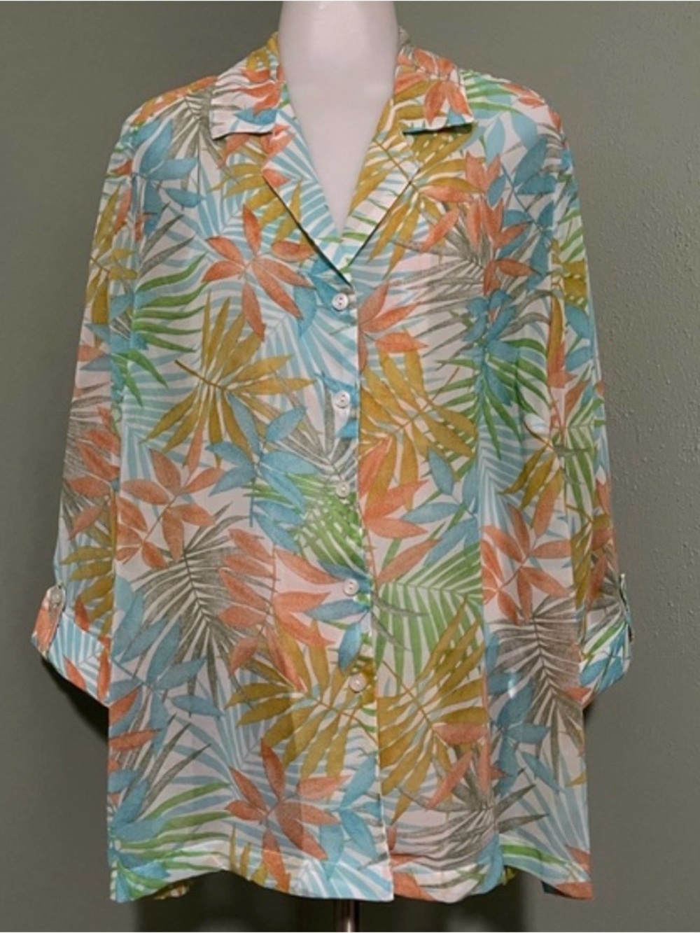 Cathy Daniel’s Women’s button up shirt (SKU586)
